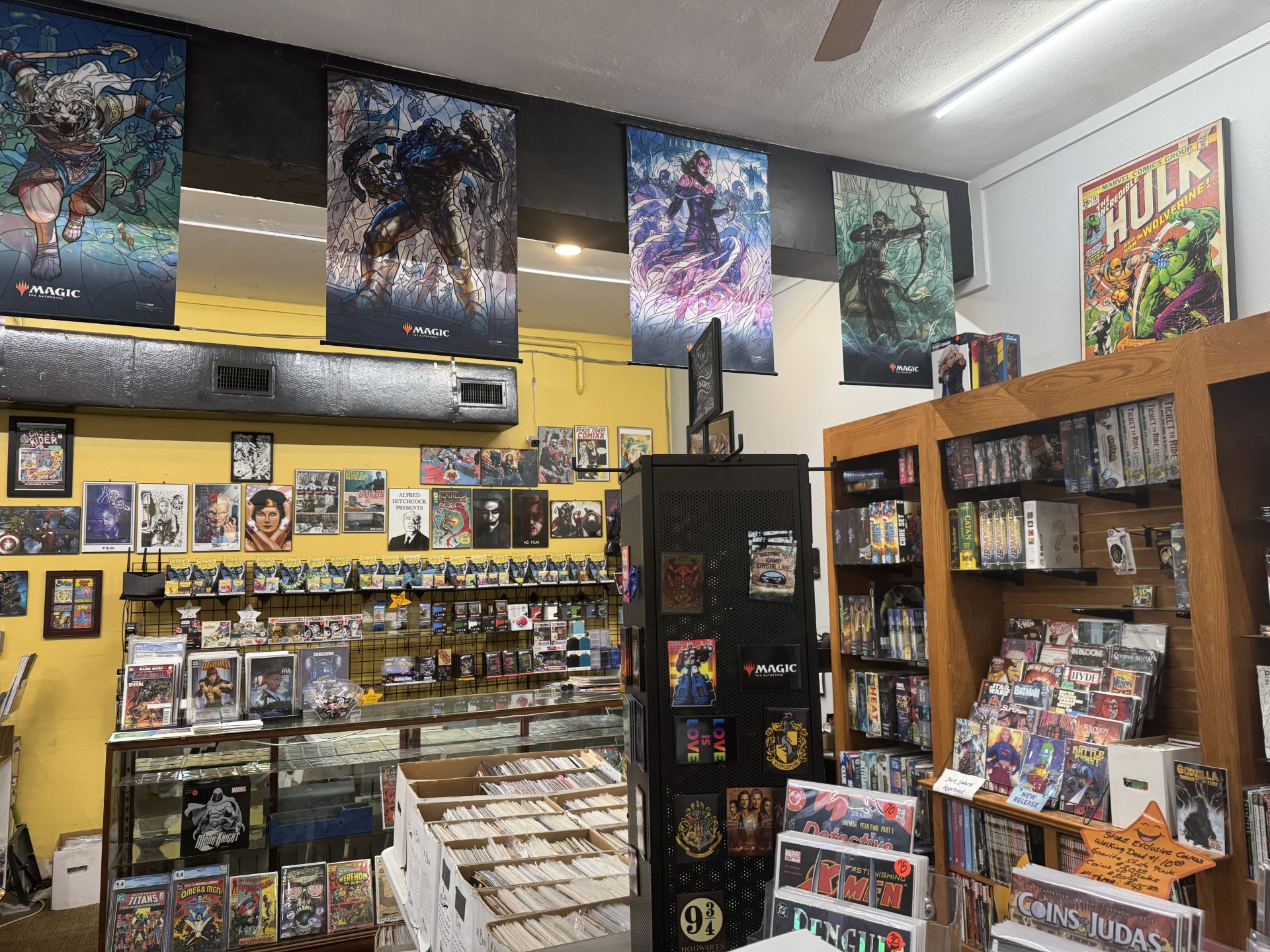Infinite Mushroom Comic & Game Shop